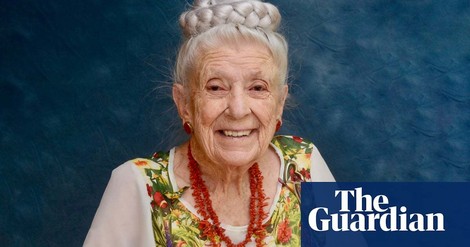 Wie eine 102-jährige Frau auf ihre Scheidung mit 70 zurückblickt
